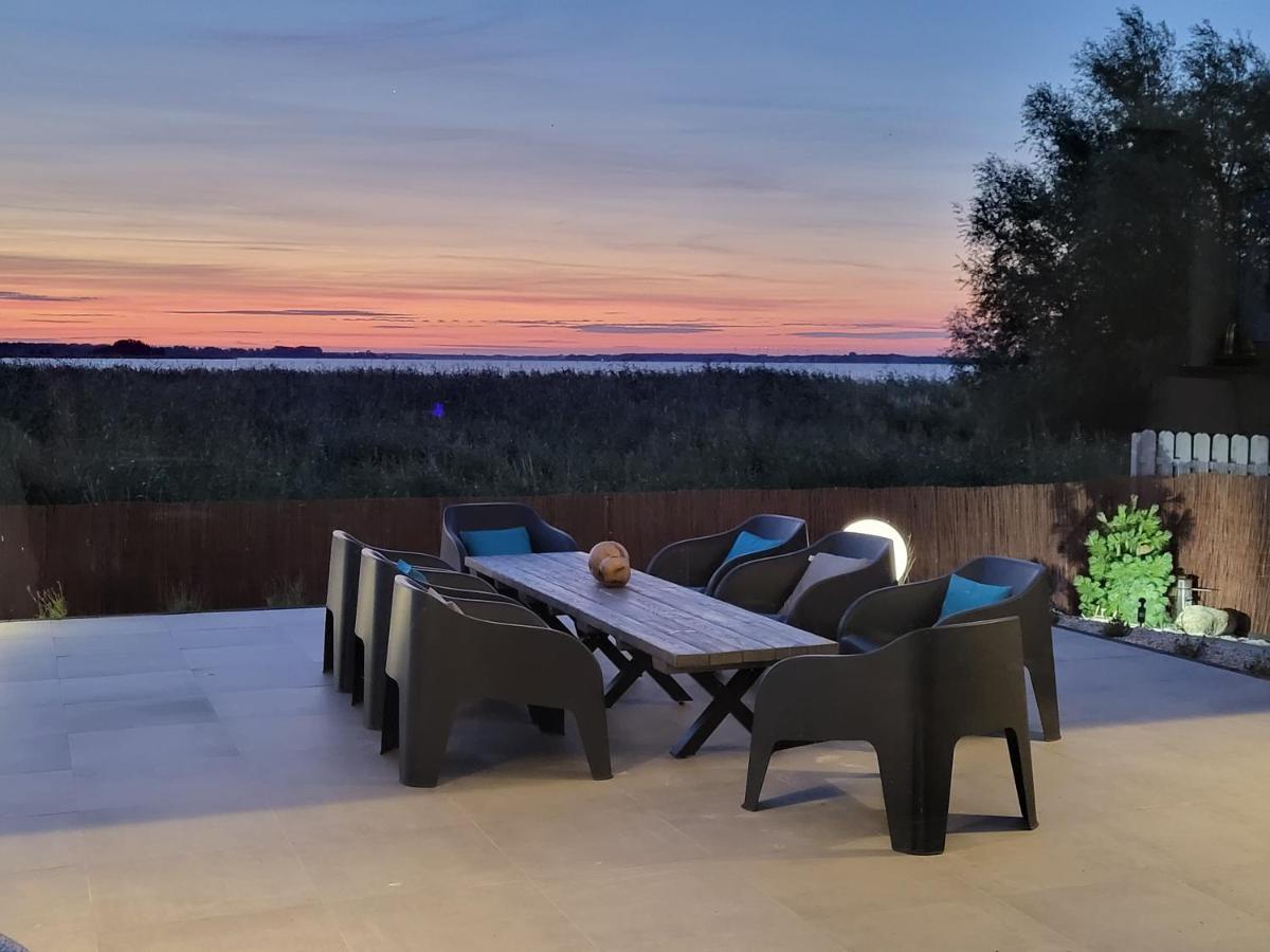 Robson Beach I Sauna, Jacuzzi Miedzywodzie Bagian luar foto