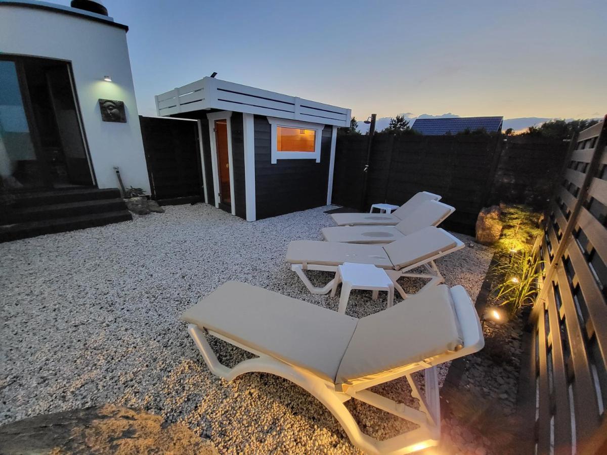 Robson Beach I Sauna, Jacuzzi Miedzywodzie Bagian luar foto