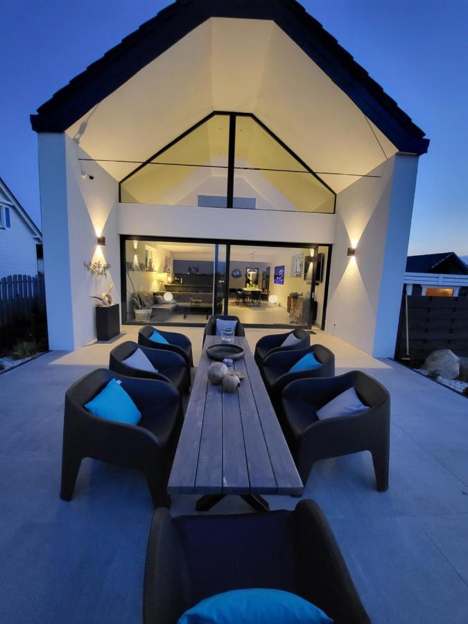 Robson Beach I Sauna, Jacuzzi Miedzywodzie Bagian luar foto
