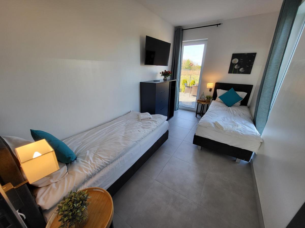 Robson Beach I Sauna, Jacuzzi Miedzywodzie Bagian luar foto