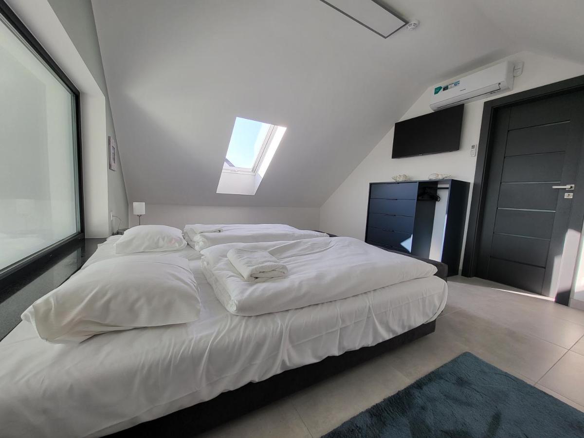 Robson Beach I Sauna, Jacuzzi Miedzywodzie Bagian luar foto