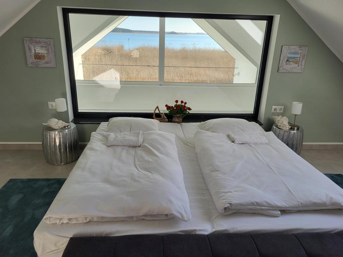 Robson Beach I Sauna, Jacuzzi Miedzywodzie Bagian luar foto